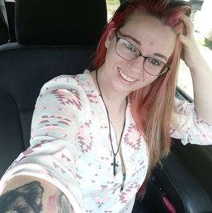 Meet your Posher, Brittney